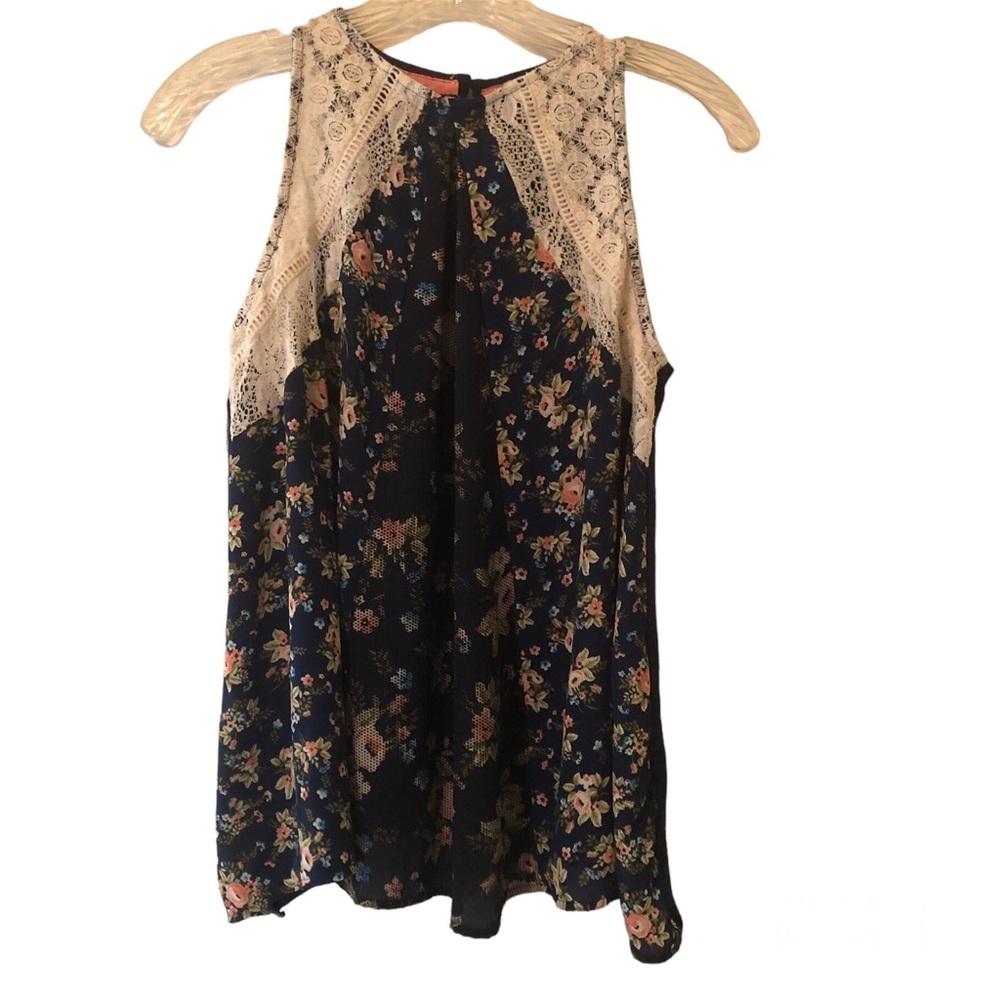Taylor & Sage floral and lace sleeveless top